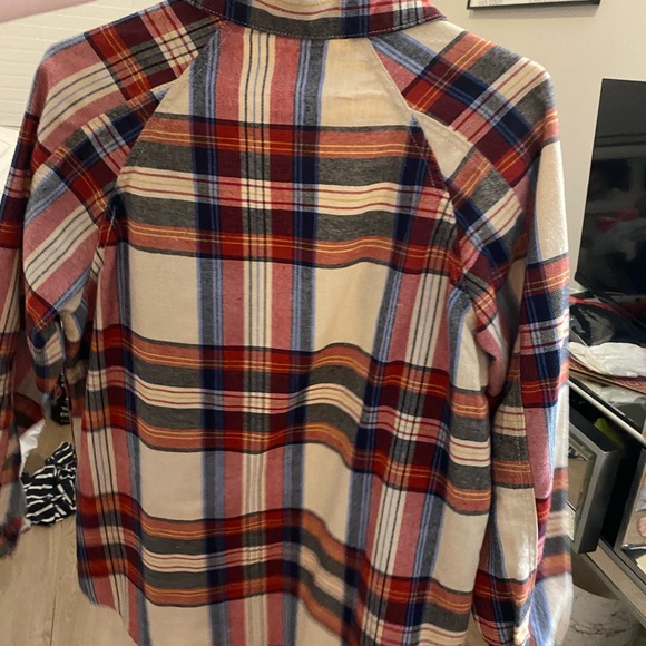 SIZE XS but oversized so will fit like S-M - Picture 3 of 3